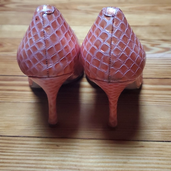 Heels - Picture 3 of 11